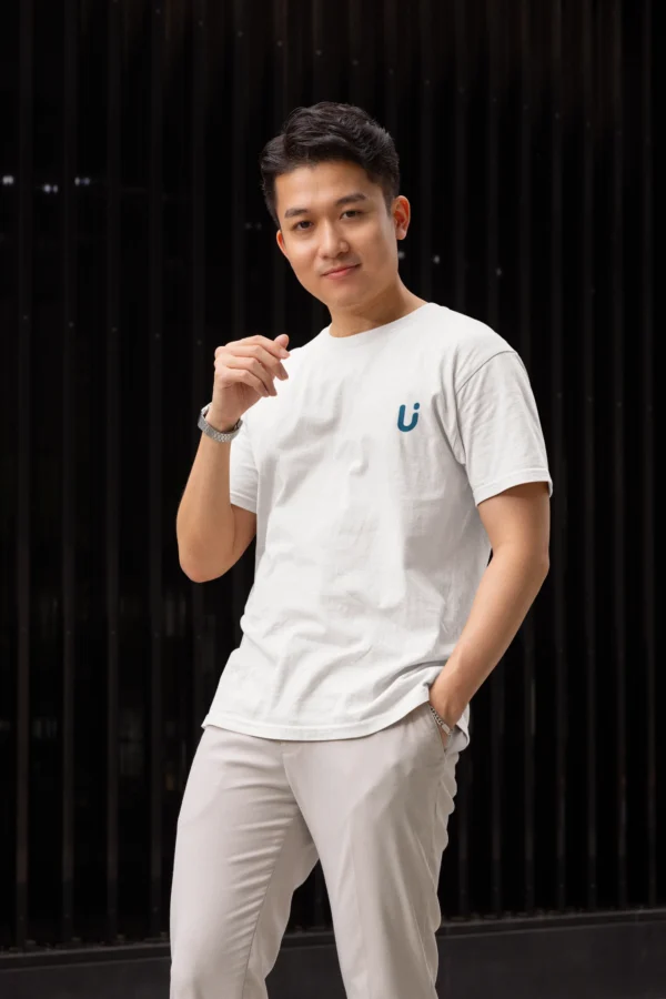 White Classic Plain T-Shirt - Image 2